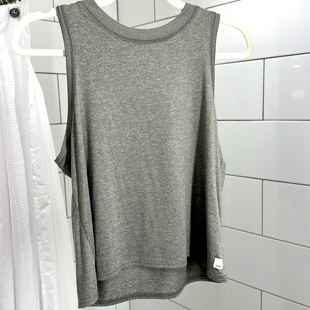 Vuori Muscle Tank